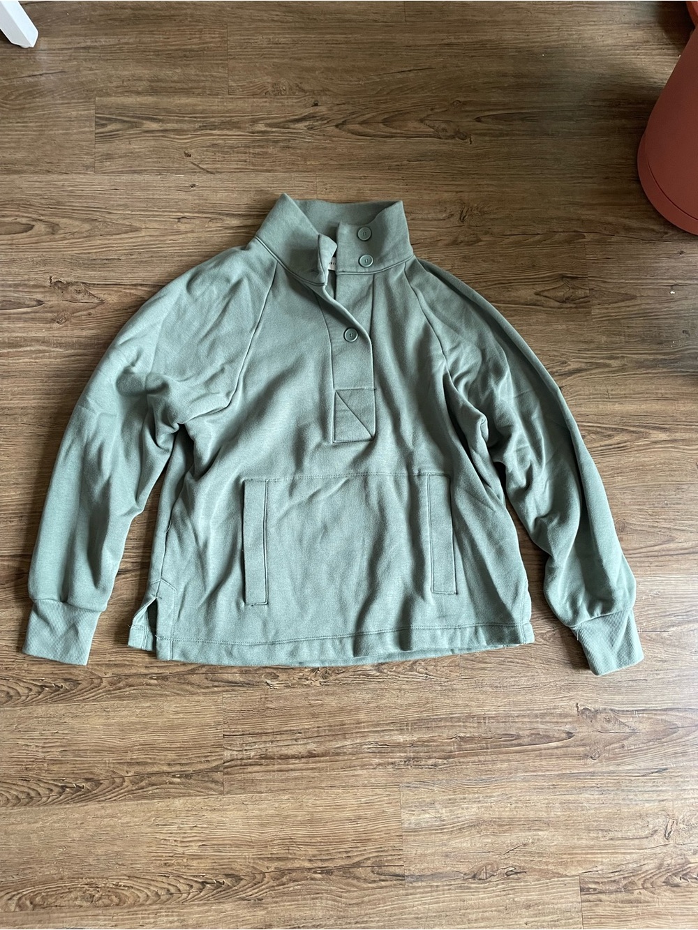 Free Assembly fleece mock neck sweatshirt